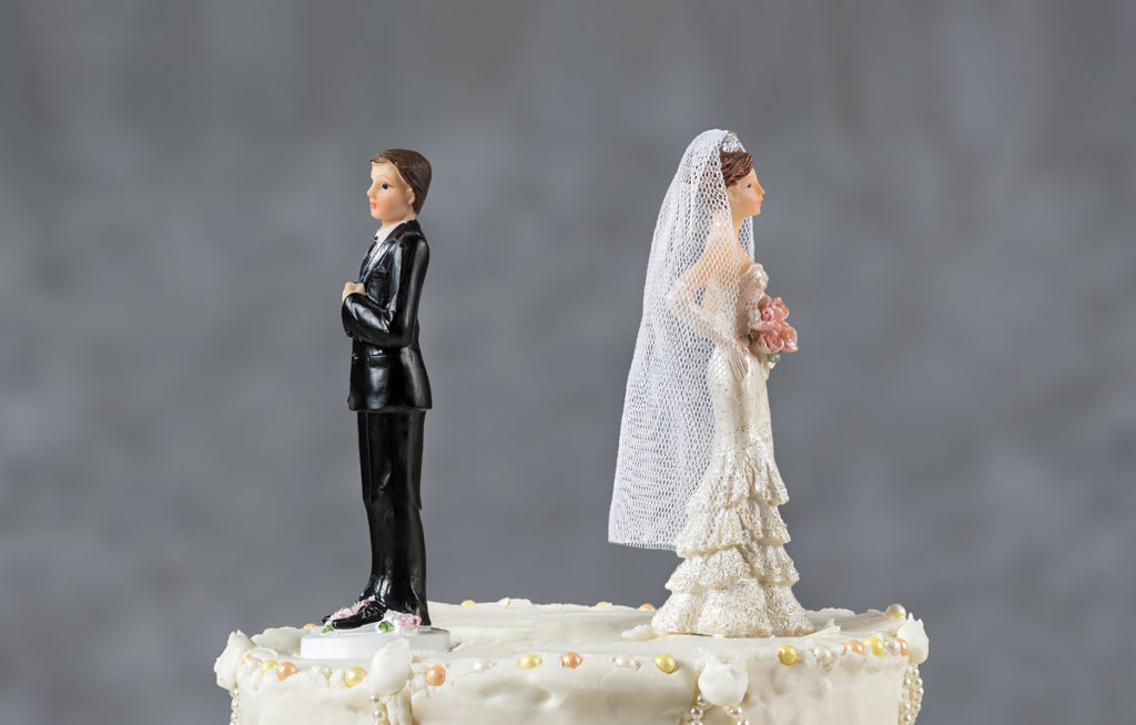Wedding cake. When to get a divorce?